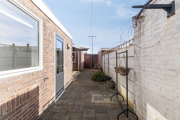 Medium property photo - Van der Duyn van Maasdamstraat 13, 1781 VC Den Helder